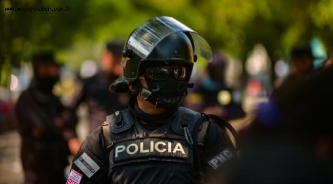 El Salvador'da eski polisin bahçesinde 14 ceset bulundu 