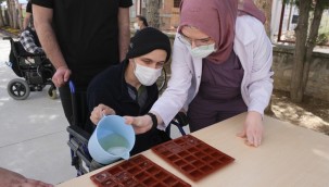 ENGELLİ BAKIM MERKEZİMİZDE SABUN ÜRETİMİ YAPILDI