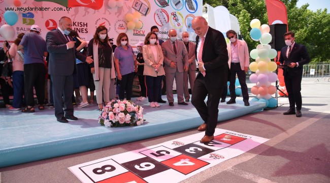 Hediye Karavanı Balıkesir'den yola çıktı