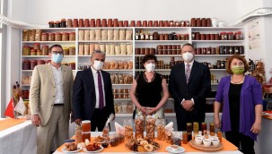 Hem gerçek hem sanal mağazaları olacak 