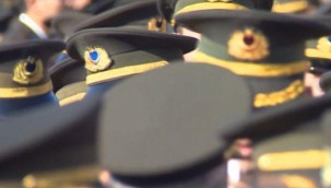 İzmir'de FETÖ'nün TSK yapılanmasında 913 personel ihraç edildi