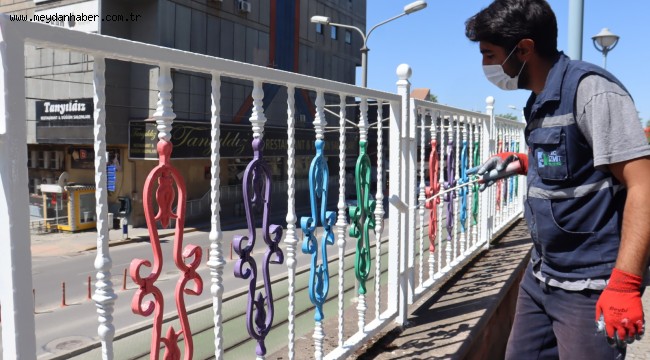 İzmit Belediyesi ile sokaklar gün geçtikçe daha da renkleniyor