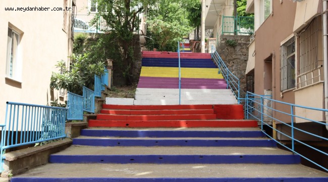 İzmit'in Picassoları, yine iş başında Hürriyet: Siz çok yaşayın emi!