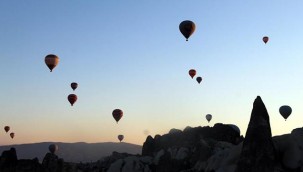 Kapadokya'da balonlar yeniden gökyüzü ile buluştu