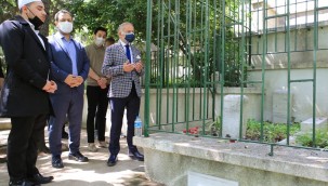 NECİP FAZIL KISAKÜREK KABRİ BAŞINDA ANILDI