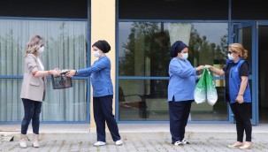 ÖZEL ÇOCUKLARIN ANNELERİNE SÜRPRİZ ZİYARET