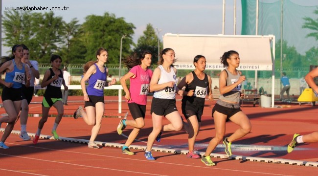 Rüzgarın kızı' İzmitli Serra Bursa'da da rakiplerine şans tanımadı 