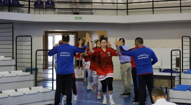 Turgutlu Belediyespor Kadın Basketbol Takımından Bir Galibiyet Daha: 90-32