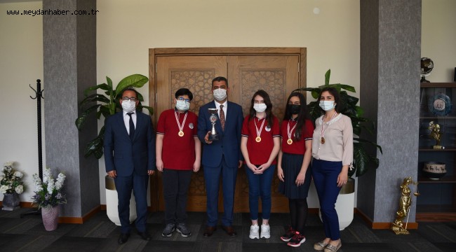 Türkiye Okullar Arası Zeka Oyunları Türkiye Şampiyonuyuz