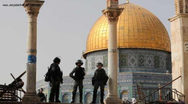 200'ü aşkın fanatik Yahudi Mescid-i Aksa'ya baskın düzenledi