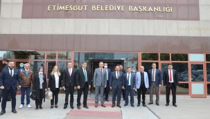 ANKARA MİLLETVEKİLİ HACI TURAN VE BERABERİNDEKİLERDEN BAŞKAN DEMİREL' ZİYARET