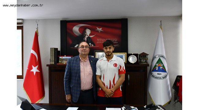 AVRUPA ÜÇÜNCÜSÜ ERGEN'DEN BAŞKAN ELÇİN'E ZİYARET