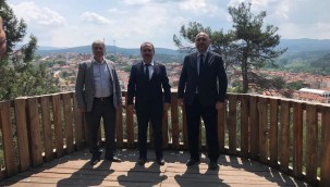 BAŞKAN AYDIN, HARMANCIK BELEDİYE BAŞKANI YILMAZ ATEŞ'İ ZİYARET ETTİ