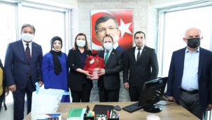 Başkan Hürriyet'ten Gelecek Partisine ziyaret