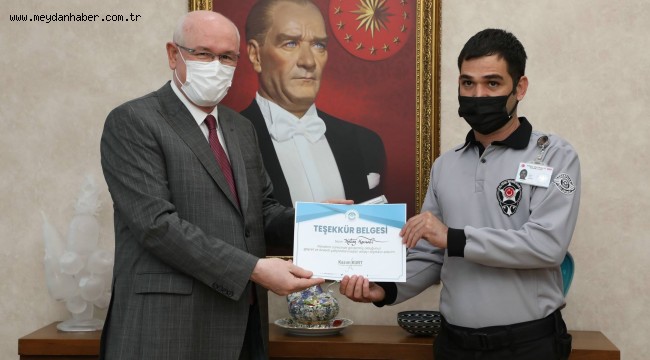Başkan Kurt özel güvenlik görevlilerine teşekkür etti