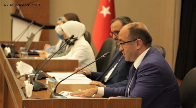 BAŞKAN MUSTAFA ÇÖL 4. CENGİZ AYTMATOV FORUMUNDA ÜLKEMİZİ TEMSİL ETTİ