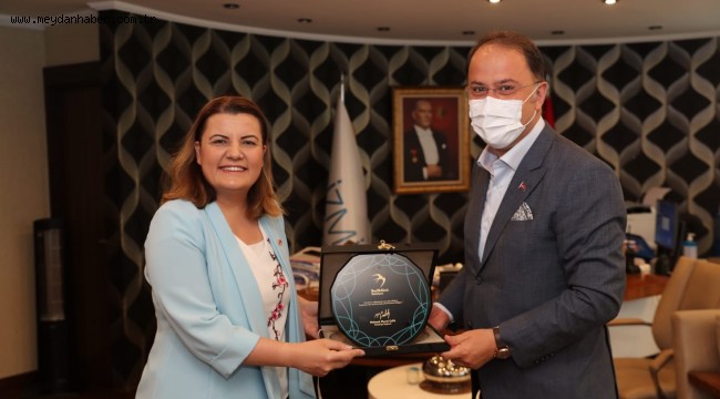 Beylikdüzü Belediye Başkanı Çalık Hürriyet'i ziyaret etti