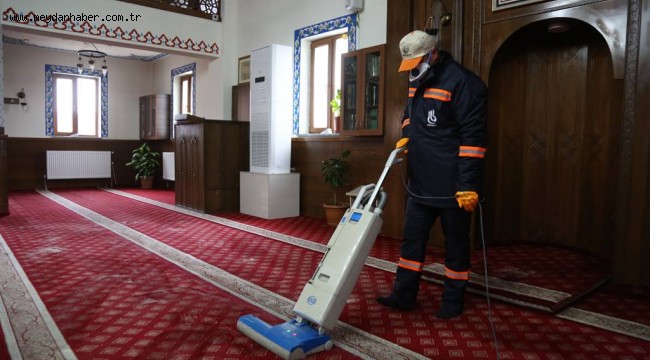CAMİLER DEZENFEKTE EDİLİYOR