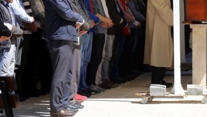 Cenazelere katılan pozitif vakalar 46 kişiye bulaştırdı