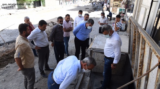 CUMHURİYET CADDESİ ÜSTYAPI ÇALIŞMALARI HIZLA İLERLİYOR