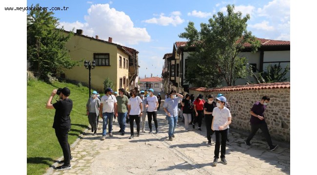 DÜŞÜNCE OKULU ÖĞRENCİLERİ SİVRİHİSAR'A HAYRAN KALDI