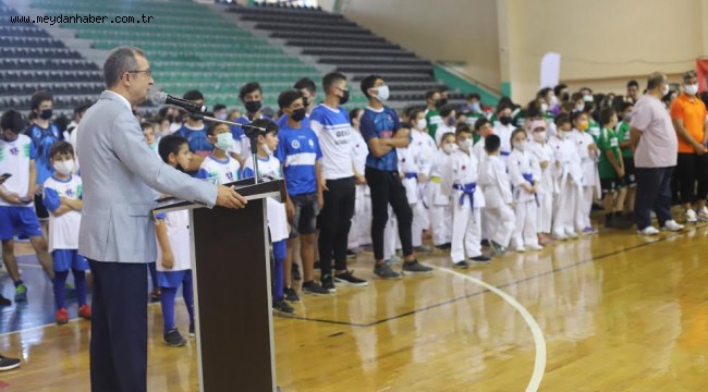 GSB OKUL SPORLARI KAPILARINI AÇTI