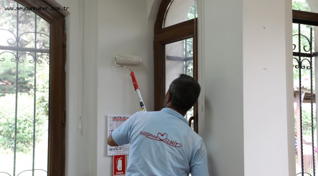 Gültepe Muhtarlık binası çiçek gibi oluyor