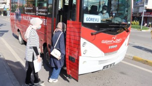 İzmit Belediyesi ücretsiz ring ile öğrencileri sınava yetiştirdi