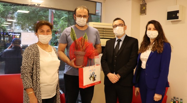 İzmit Belediyesinden Kızılay'a  'farkındalık' günü ziyareti