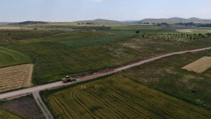 - KARESİ'DE YOL ÇALIŞMALARI HIZLANDI