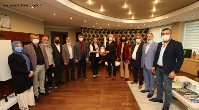 Kocaeli Körfez Ağrılılar Derneği'nden Hürriyet'e ziyaret