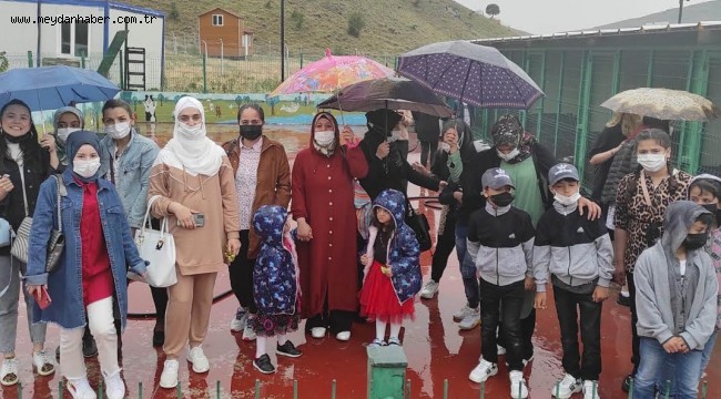 MÜLTECİ ÇOCUKLARDAN BARINAK ZİYARETİ