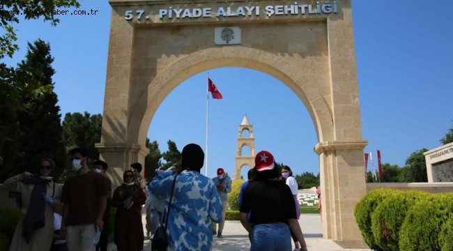ÖĞRENCİLER ÇANAKKALE'Yİ GÖRME İMKÂNI BULDU