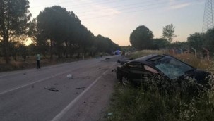 Otomobil ile motosiklet çarpıştı: 2 ölü, 2 yaralı