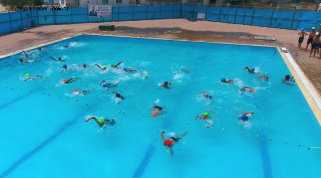 SARIÇAM BELEDİYESİ'NDEN ÜCRETSİZ YÜZME KURSU