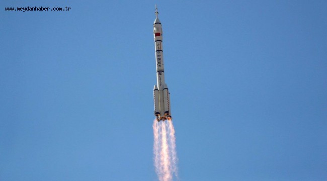 Shenzhou-12 üç astronotla uzaya çıktı