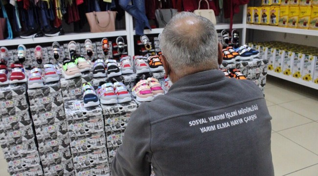 SİNCAN'DA HAYIR ÇARŞISI YÜREKLERİ ISITIYOR