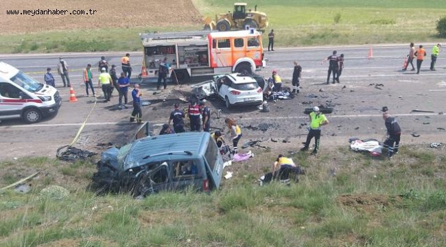 Sivas'ta feci kaza: 9 kişi hayatını kaybetti