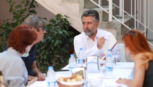 SMYRNA'NIN UNESCO ADAYLIK SÜRECİ BAYRAKLI'DA KONUŞULDU