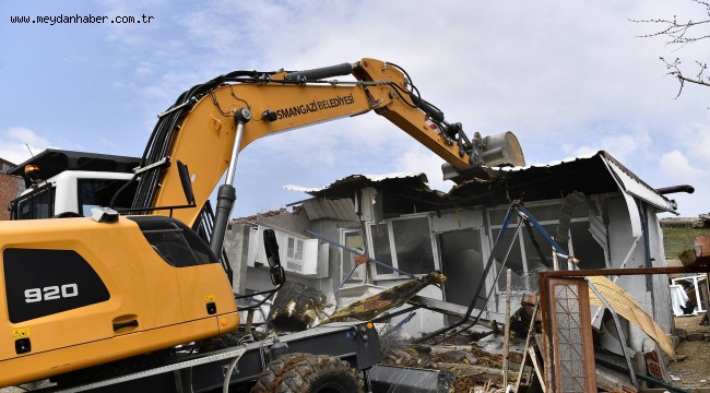 Tarım Arazisi Kaçak Yapılardan Temizlendi