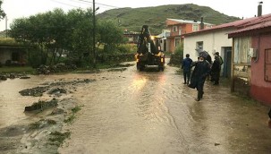 Ardahan'da sel: Birçok ev su altında kaldı