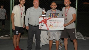 Ayak Tenisi Turnuvası'nda Ödüller Sahiplerini Buldu