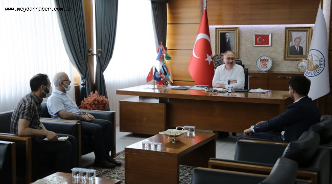 BAŞKAN BİLGİN KURBAN VEKÂLETİNİ HAYAT AĞACI DERNEĞİNE BAĞIŞLADI…