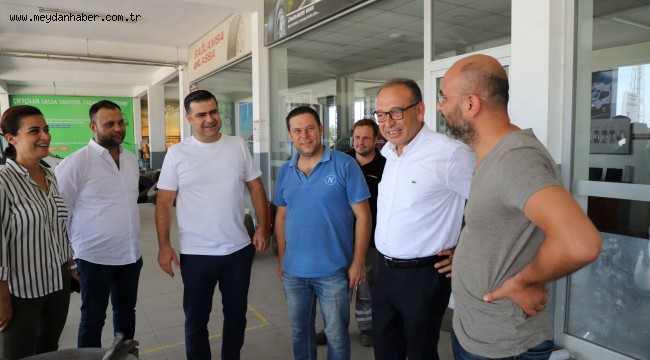 Başkan Çetin Akın ve Başkan Yardımcıları Sahaya İndi 