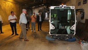 Başkan Kurt'tan Temizlik İşleri personeline teşekkür ziyareti