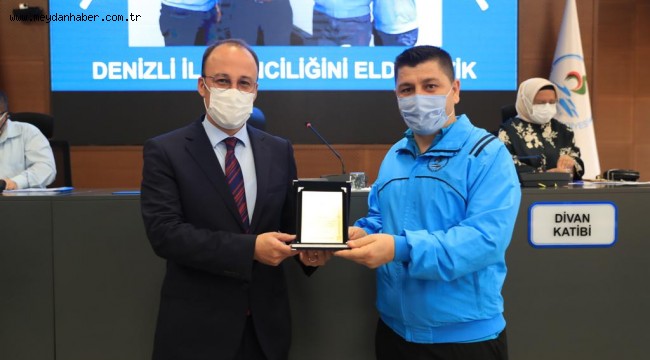 BAŞKAN ÖRKİ'DEN ŞAMPİYONLARA TEŞEKKÜR PLAKETİ