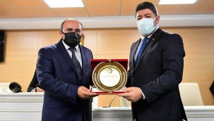 BAŞKAN TÖREN, "REKABET KABİLİYETİMİZİN YÜKSELTİLMESİ İSTİHDAM KAPASİTESİNİN GENİŞLEMESİ İÇİN BÖLGESEL POTANSİYELİMİZİ HAREKETE GEÇİRMELİYİZ"