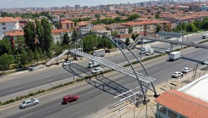 BAŞKENT'TE YAYA ÜST GEÇİT YAPIMI HIZLANDI