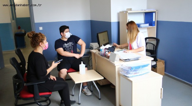 BAYRAKLI BELEDİYESİNDEN SOSYAL ETKİNLİK MERKEZİ ÖĞRENCİLERİNE TERCİH DESTEĞİ