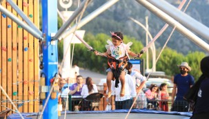 BAYRAM TATİLİNİN GÖZDESİ PAMUKKALE OLDU